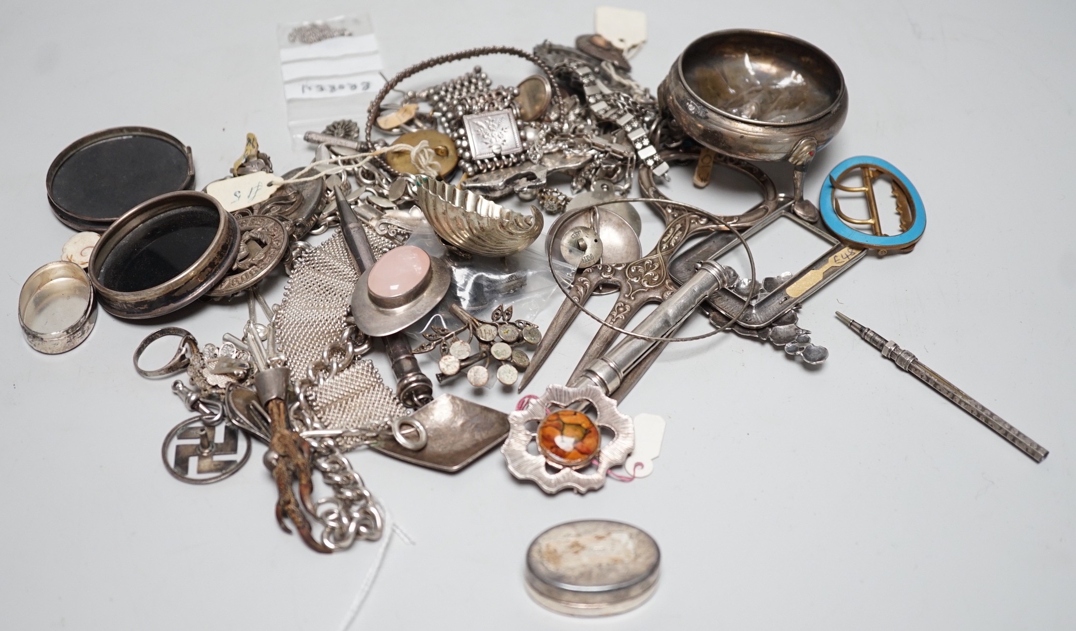 Sundry silver and jewellery items, including a Georgian salt, silver bracelet, sterling pencil, etc.